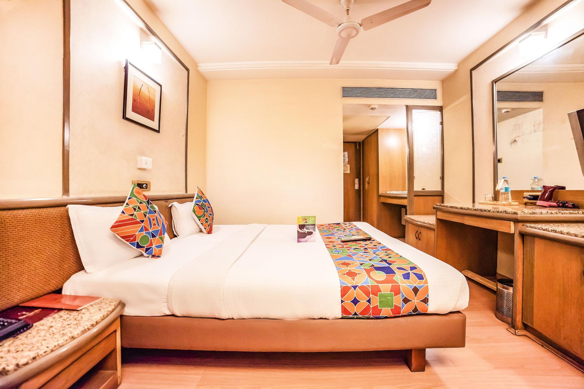 Hotel Gandharva Shivajinagar Pune Exterior foto