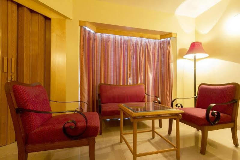 Hotel Gandharva Shivajinagar Pune Exterior foto