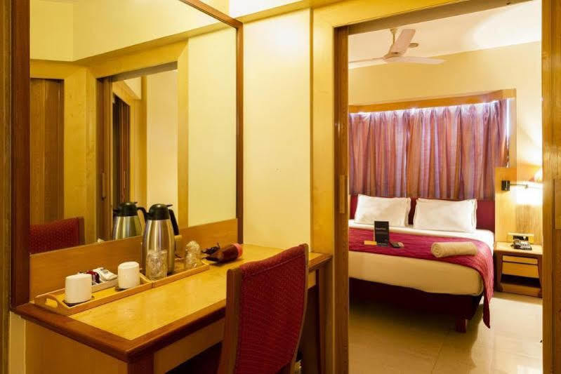Hotel Gandharva Shivajinagar Pune Exterior foto